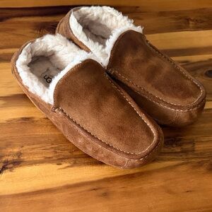 UGG | Shoes | Ugg Mens Ascot Corduroy And Leather Slippers  display picture 1